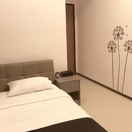 คู โฮเต็ล Hotel ย่างกุ้ง ภายนอก รูปภาพ